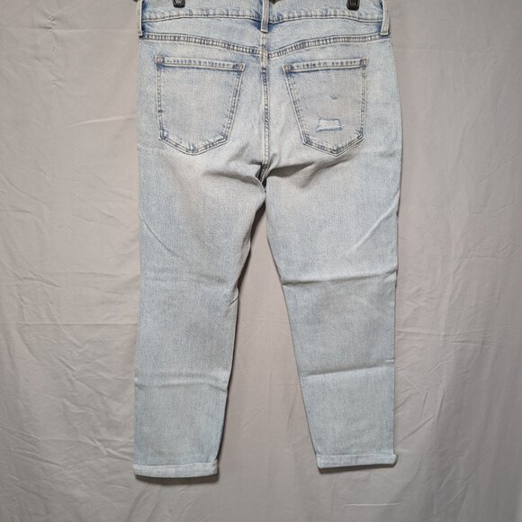 Old Navy Women's Light Acid‎ Wash Boyfriend Jeans Distressed Knee Size 12 - Picture 4 of 9